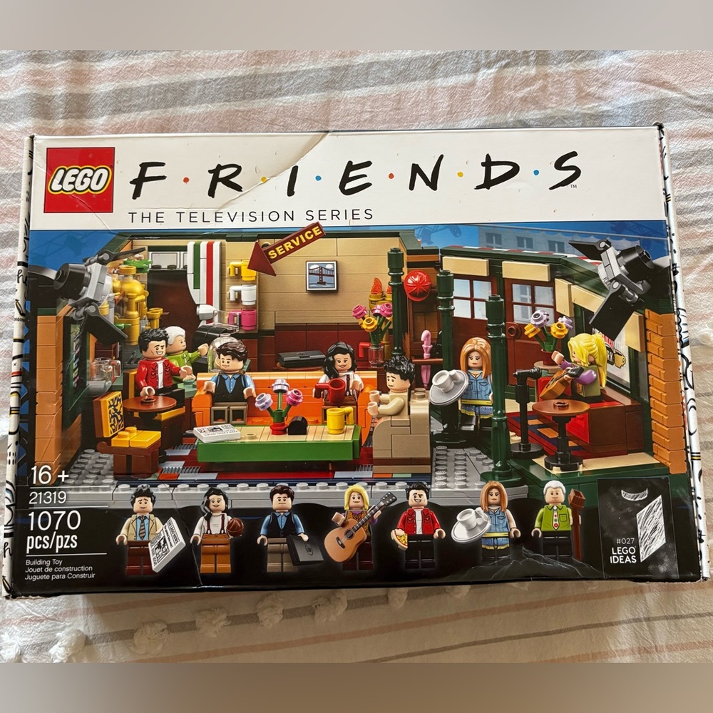 LEGO Friends TV Series Central Perk Set